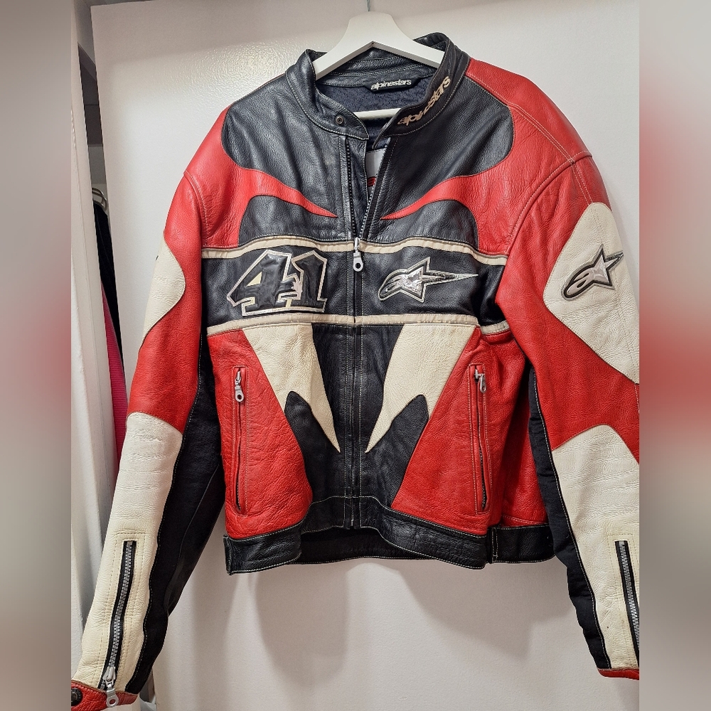 Alpinestars Leather Red/White/Black Motorcycle Jacket with Armor. Size 56